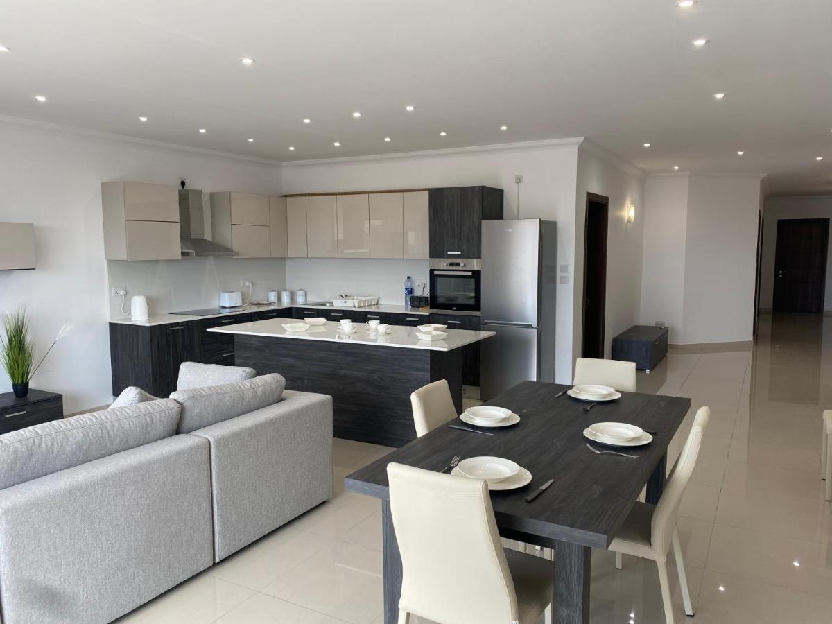 New 3 Bedroom Apartment Close To Airport Zurrieq Extérieur photo