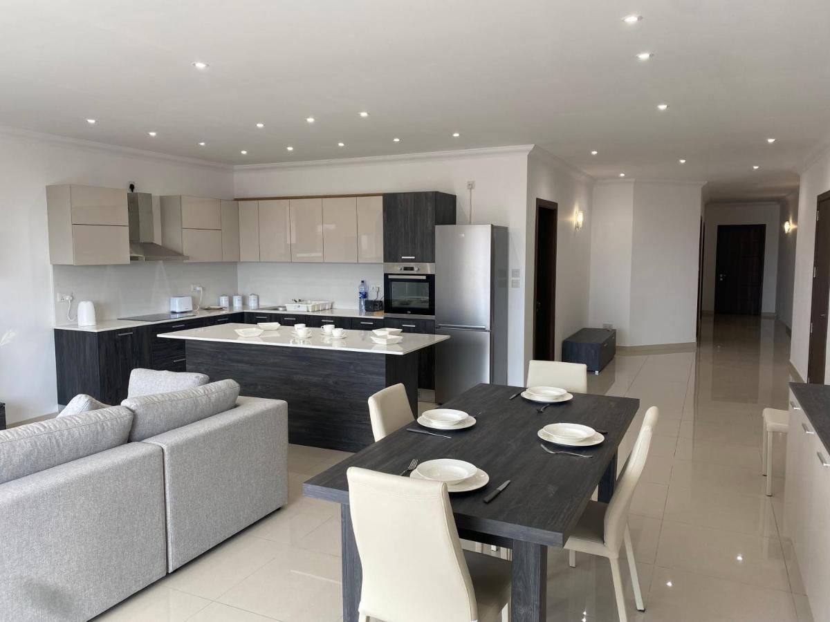 New 3 Bedroom Apartment Close To Airport Zurrieq Extérieur photo