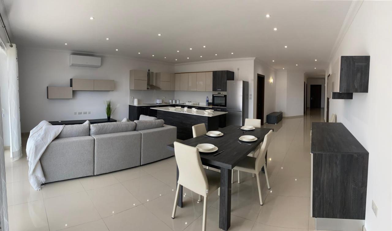 New 3 Bedroom Apartment Close To Airport Zurrieq Extérieur photo