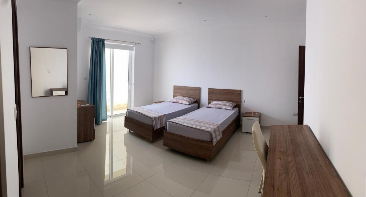 New 3 Bedroom Apartment Close To Airport Zurrieq Extérieur photo
