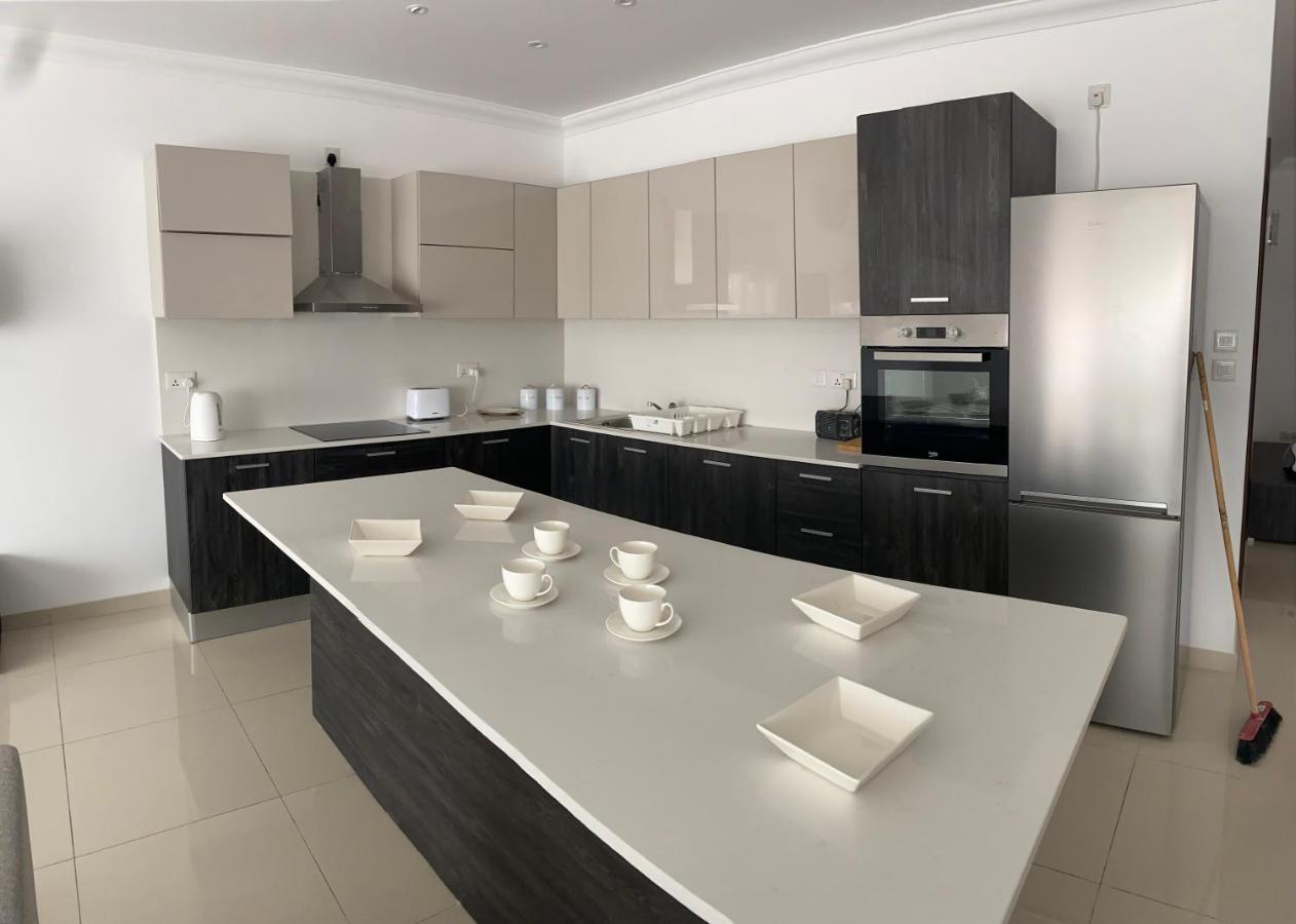 New 3 Bedroom Apartment Close To Airport Zurrieq Extérieur photo